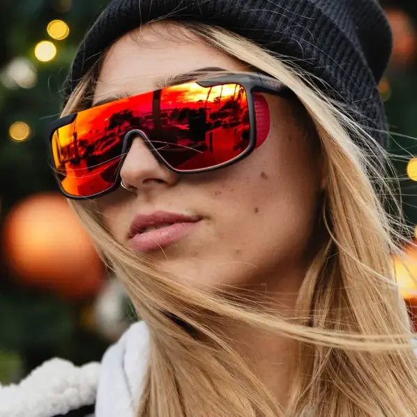 Neven Blood Moon Polarized Sunglasses - Image 3