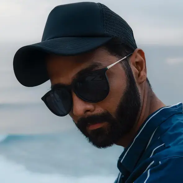 Neven Goldie Lux Polarized Sunglasses - Image 3